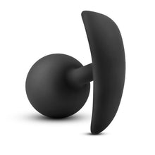 Load image into Gallery viewer, Anal Adventures Platinum Silicone Vibra Plug Black
