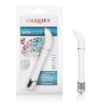 Load image into Gallery viewer, Lulu Satin Scoop White
