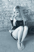 Load image into Gallery viewer, Sex &amp; Mischief Beginners Silk Rope Kit
