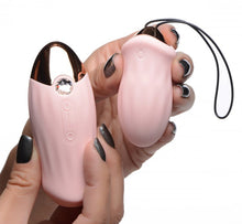 Load image into Gallery viewer, (d) Inmi Shegasm Tandem Teaser Clitoral Stimulator &amp; Egg
